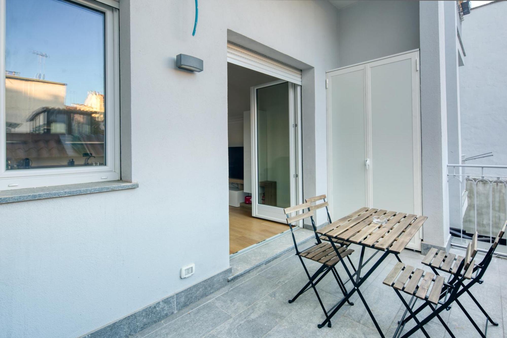 Appartamento Centro Torino Con Terrazzo Turim Exterior foto